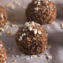 Peanut butter maca energy ball