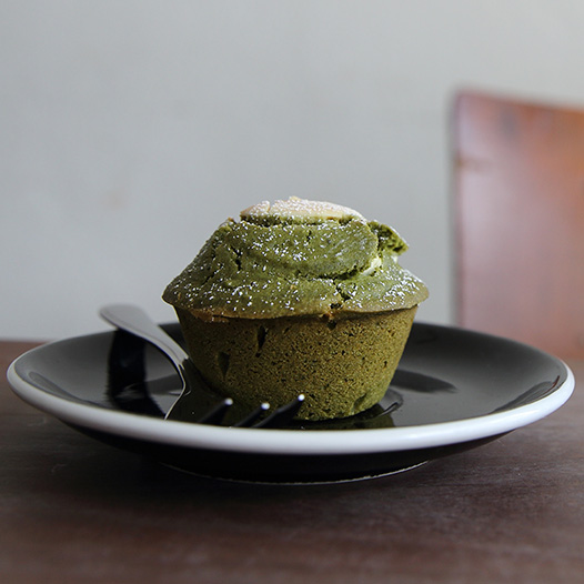 Banana chlorella muffin
