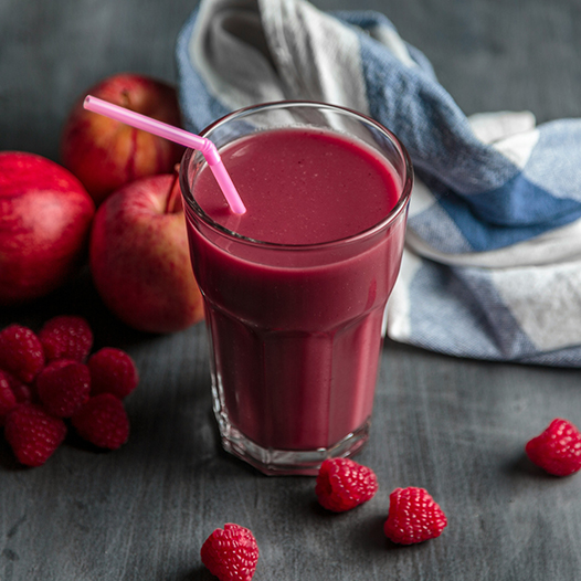 Energizing smoothie with beetroot powder