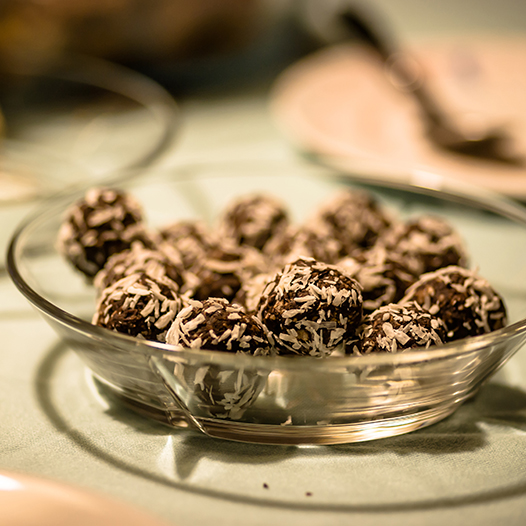 Reform coconut ball with ashwagandha